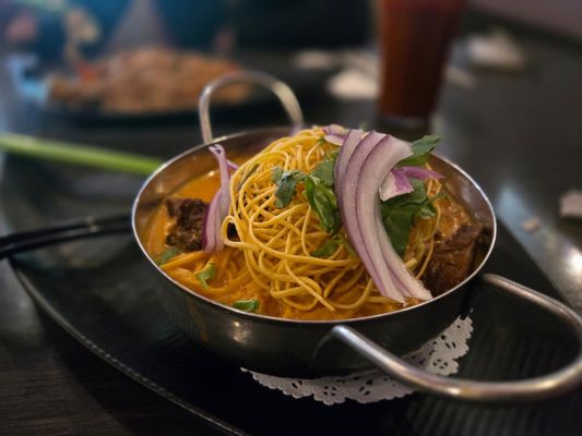 Plumeria signature dishes See Ew
Spicy Noodle
Pad Thai